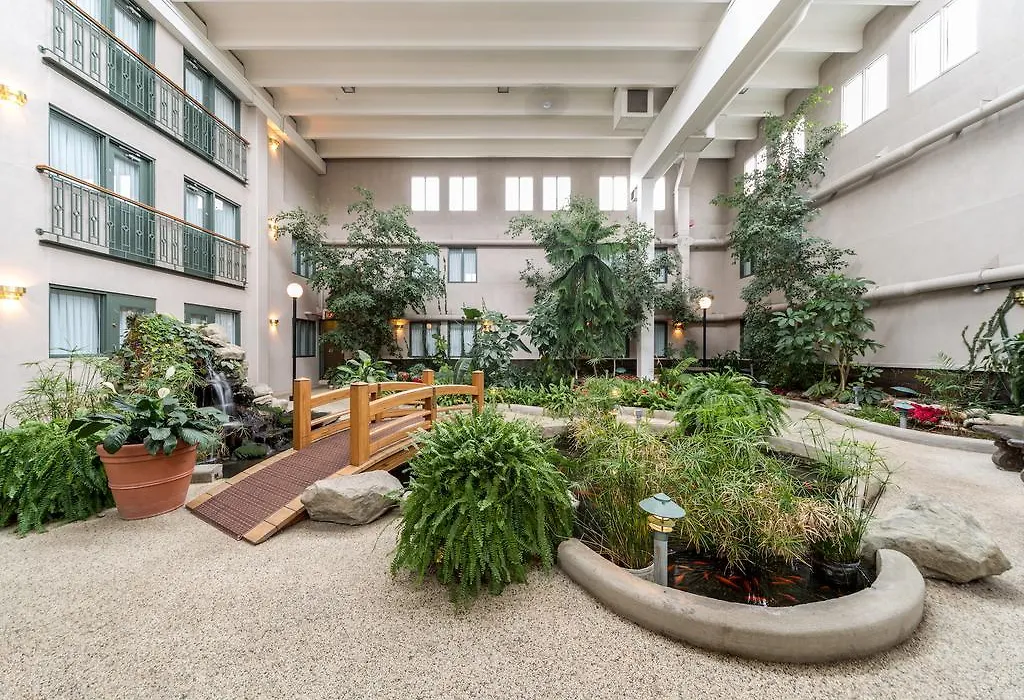 Heritage Inn Hotel & Convention Centre - Brooks-1