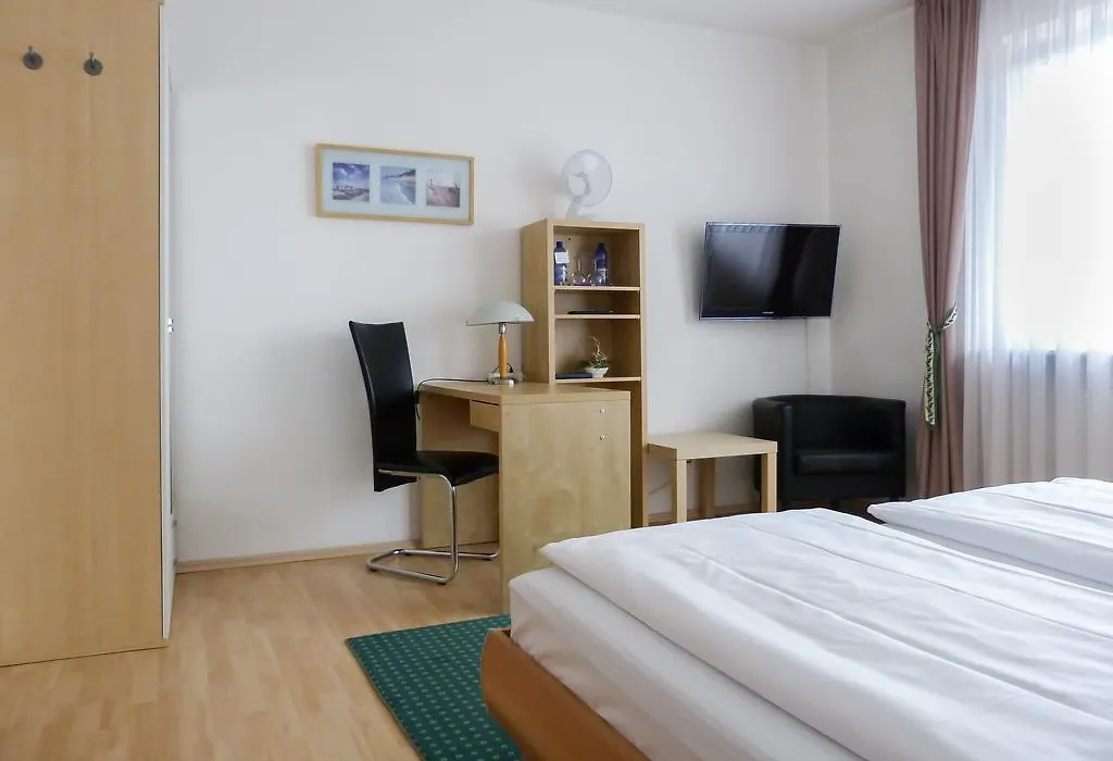 City Hotel-1
