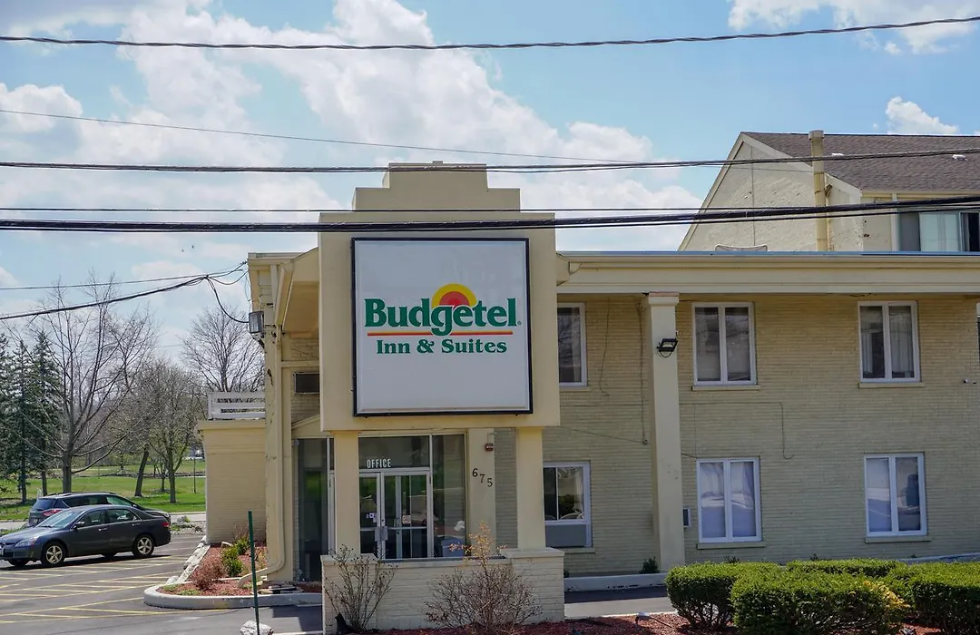 Budgetel Inn And Suites - Glen Ellyn-1