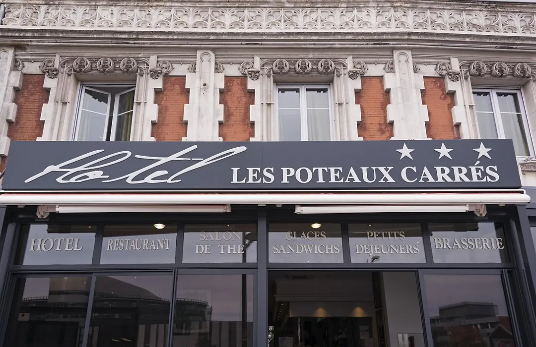 Hotel Les Poteaux Carres-1