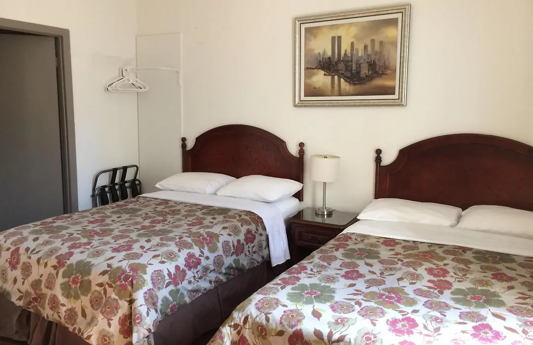 Hotel Bon Accueil-1