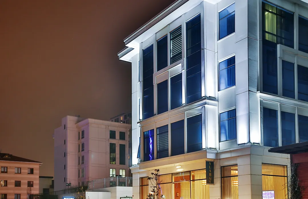Discovery Hotel-1