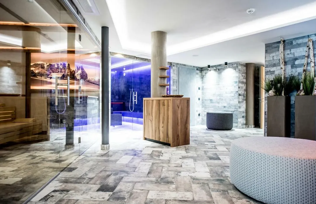 Hotel Pinei-1