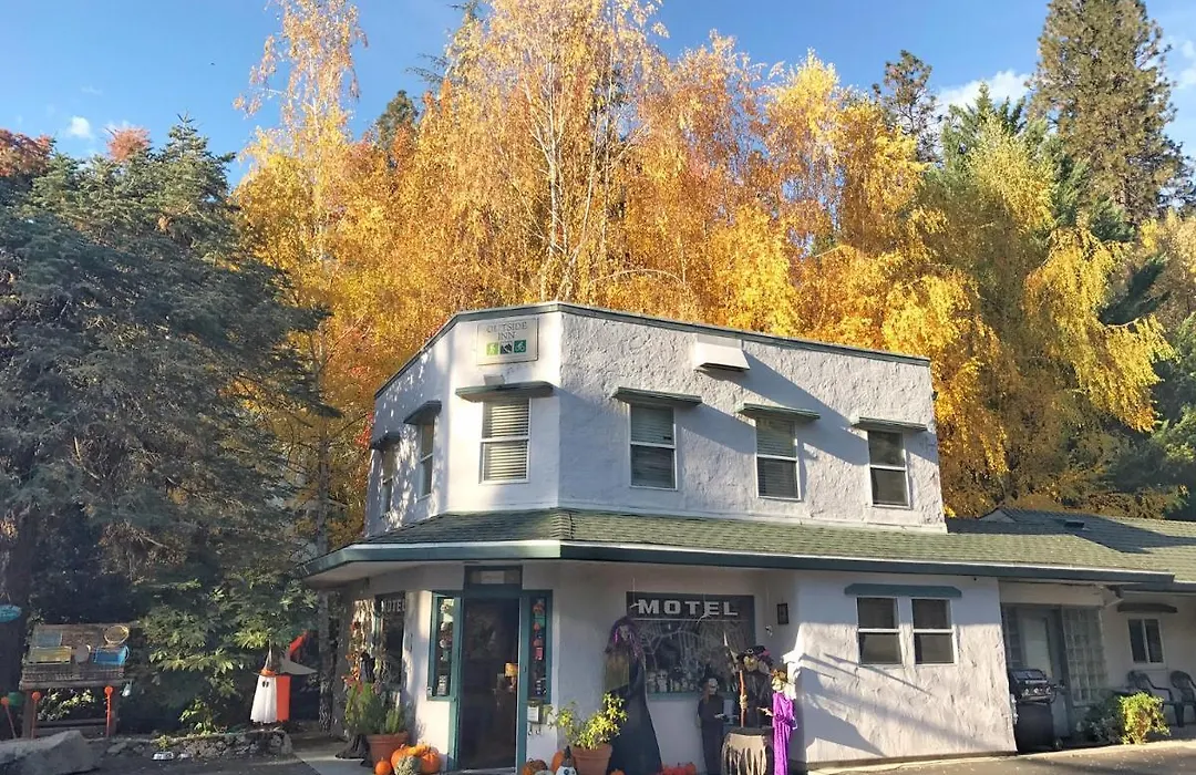 Outside Inn-1
