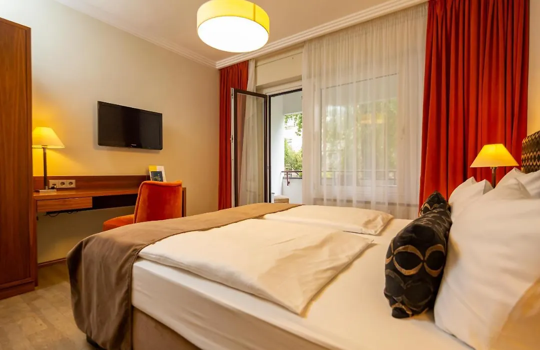 Golden Tulip Berlin Hotel Hamburg-1
