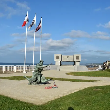 Villa Kahlo Omaha Beach-2