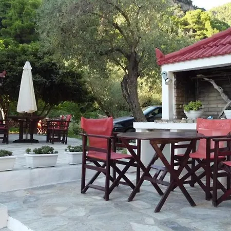 Limnonari Beach Rooms-2