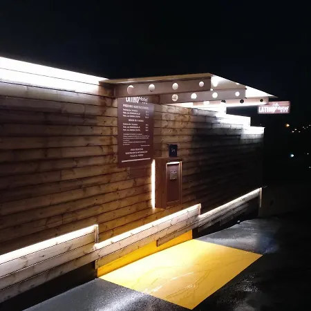 Motel Latino-3