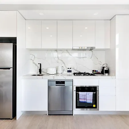 The Hamptons Apartments - St Kilda-3