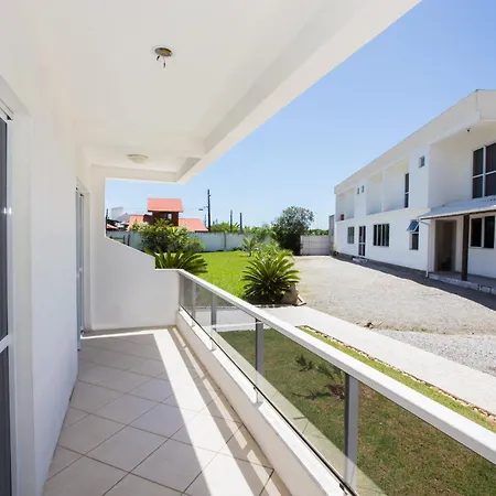 Apartamentos Praia Campeche 50m do mar-3