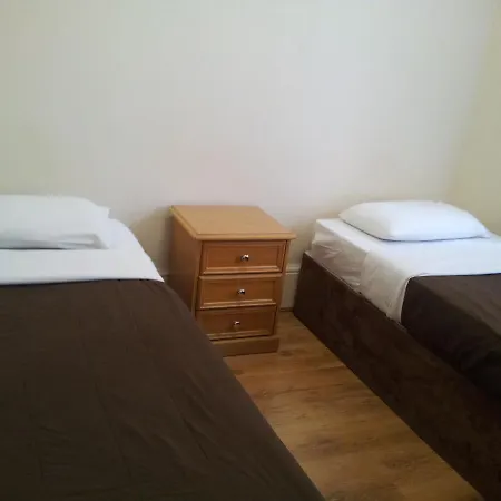 Central Hotel-2