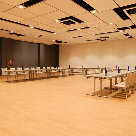 Madrid Marriott Auditorium Hotel & Conference Center-3