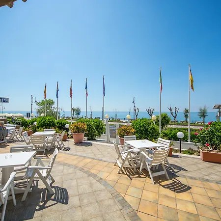 Hotel Pietra Di Luna-3