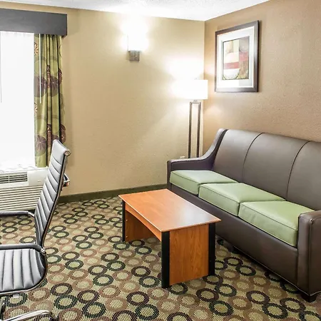 Quality Inn & Suites Columbus West - Hilliard-2