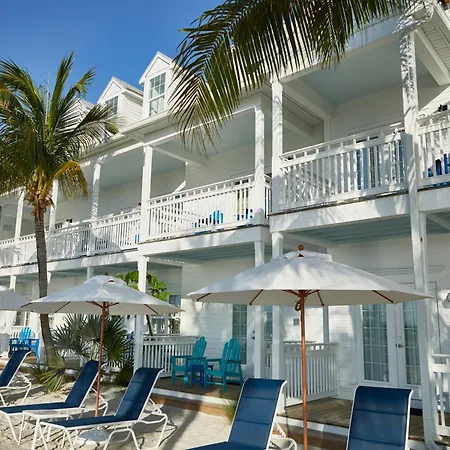 Parrot Key Hotel & Villas-2