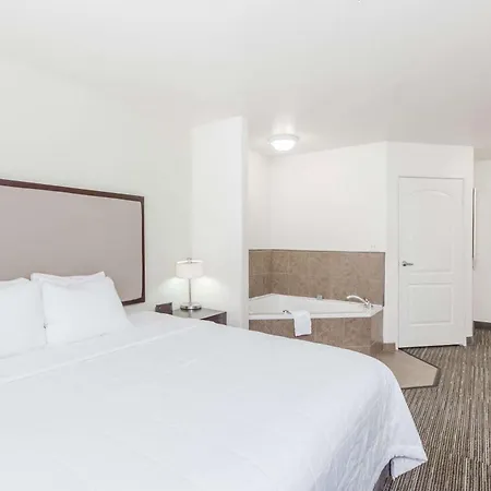 Hawthorn Suites-2