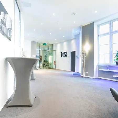Garner Hotel Berlin - Checkpoint Charlie By Ihg-2