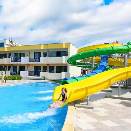 Hotel Glarus Beach-2