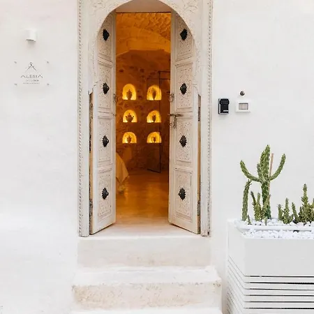 Alesia Luxury Cave-3