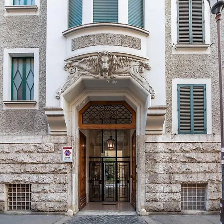 Erreggi Luxury Rooms-3