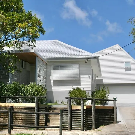 Downtown Byron Bay Guesthouse-2