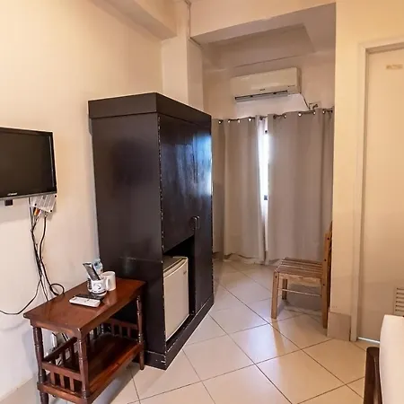 Kiwi Hotel-2