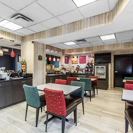 Comfort Suites Fairgrounds West-2