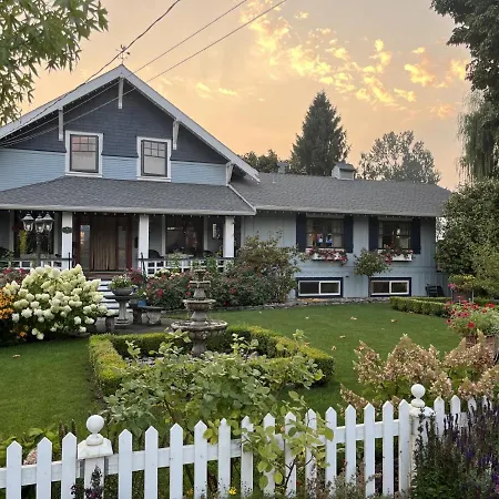 The Hazelhouse-2