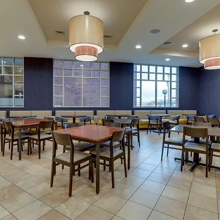 Drury Inn & Suites St. Louis Arnold-2