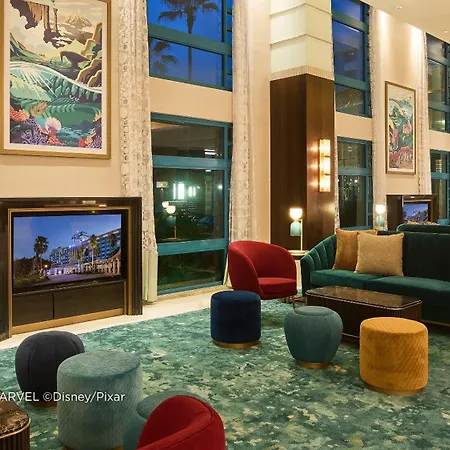 Disney'S Hollywood Hotel-3