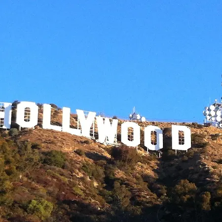 Hollywood Hotel-2