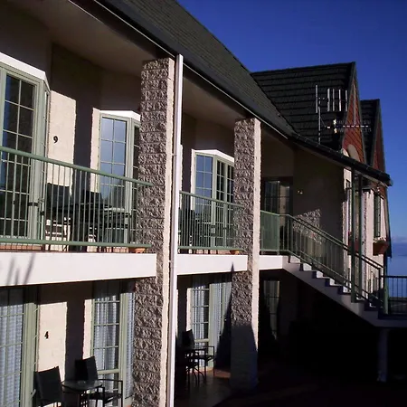 Colonial Lodge Motel-2