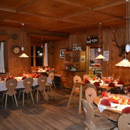 Albergo Gasthof Zur Krone-3