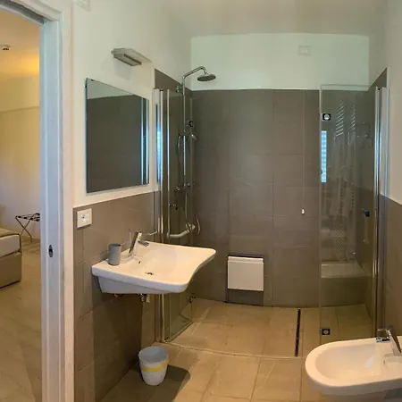 Nuova Opera Rooms & Apartments-3