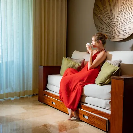 The Reef 28 Hotel & Spa (Adults Only)-2
