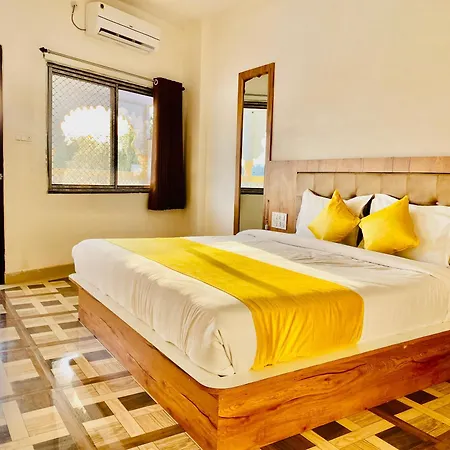 Hotel Vallabh A Lake Facing Balcony-3