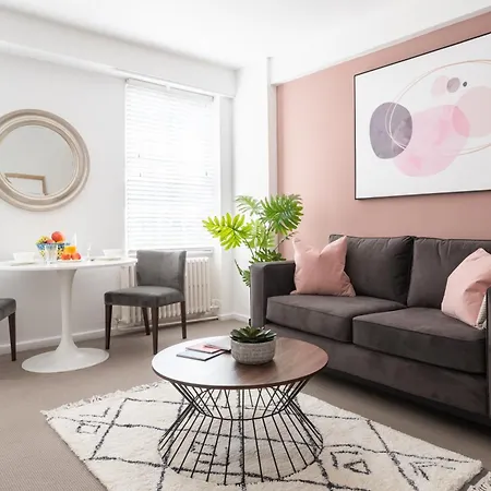 Dolphin House Serviced Apartments-3