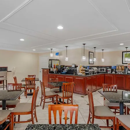 Best Western Pineywoods Inn-3