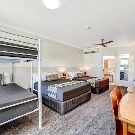 City Oasis Inn Townsville, Surestay Collection By BW-3