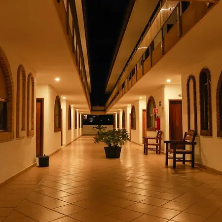 Costa Alegre Hotel & Suites-3