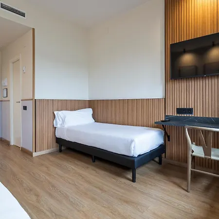 Hotel Acta Madfor-3