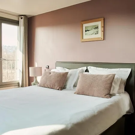 La maison rouge 3*-3