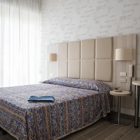 Hotel Gabriella-3