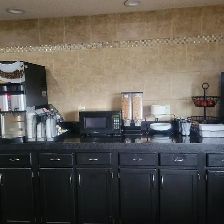 Days Inn By Wyndham Collinsville St Louis-3