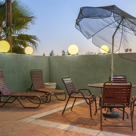 America'S Best Value Inn & Suites Bakersfield Central-2