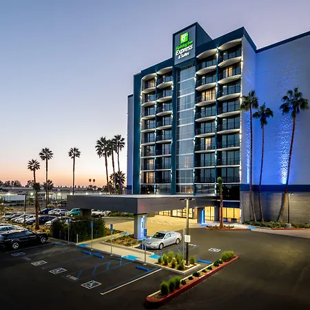 Holiday Inn Express & Suites Santa Ana - Orange County By Ihg-3
