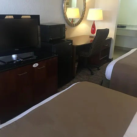 A Victory Hotel - Southfield-3
