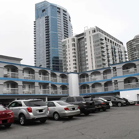 Travelodge By Wyndham Long Beach Convention Center-3
