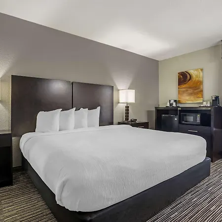 Best Western Plus- Jonesboro-2