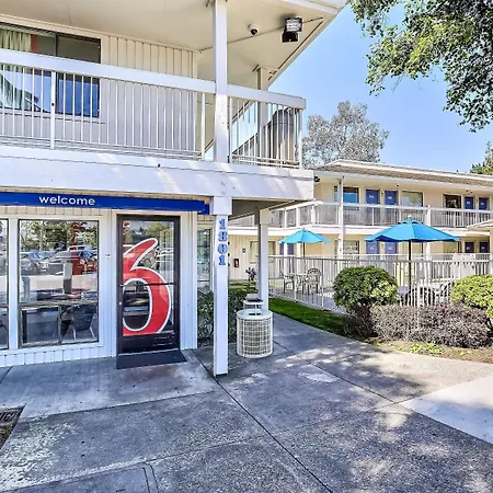 Motel 6-Oakland, Ca - Embarcadero-3